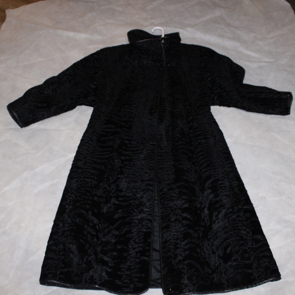 Black Fur Patterned Coat